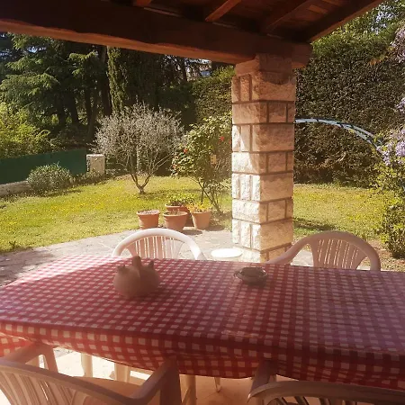 Lautre Bed & Breakfast Joyeuse